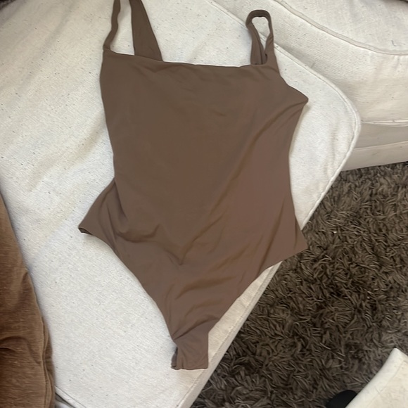 Skims bodysuit size M - Picture 2 of 4